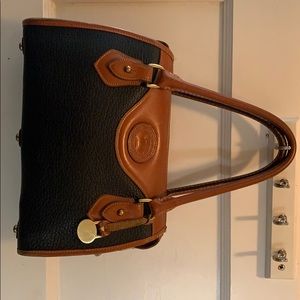 Dooney & Bourke purse